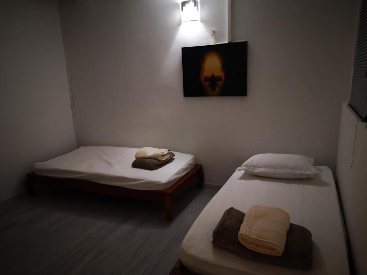 Appartement Saint Gilles Les Bains 外观 照片